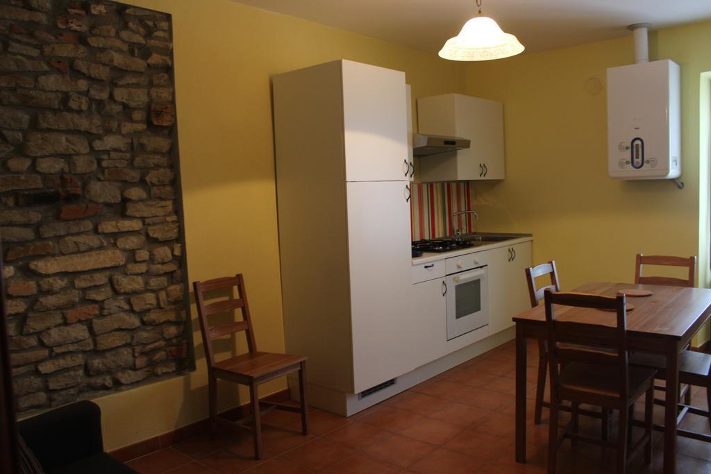 La Casa Di Valerio Villa Montabone Buitenkant foto