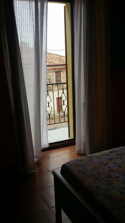 La Casa Di Valerio Villa Montabone Buitenkant foto